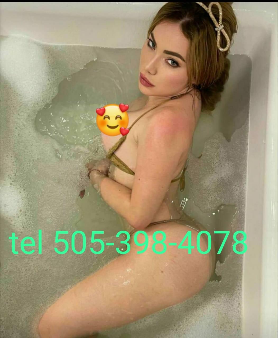 very hot latin girl 😻😻😻 I am a sex lover