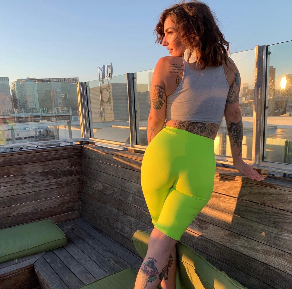 Available for hookup with good fuck and suck