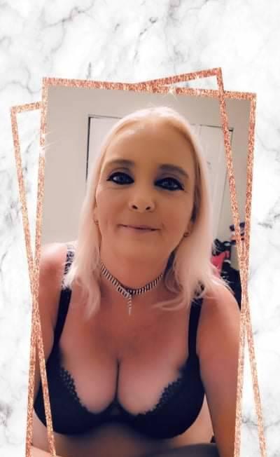 Miley hot sexy milf 80$ special