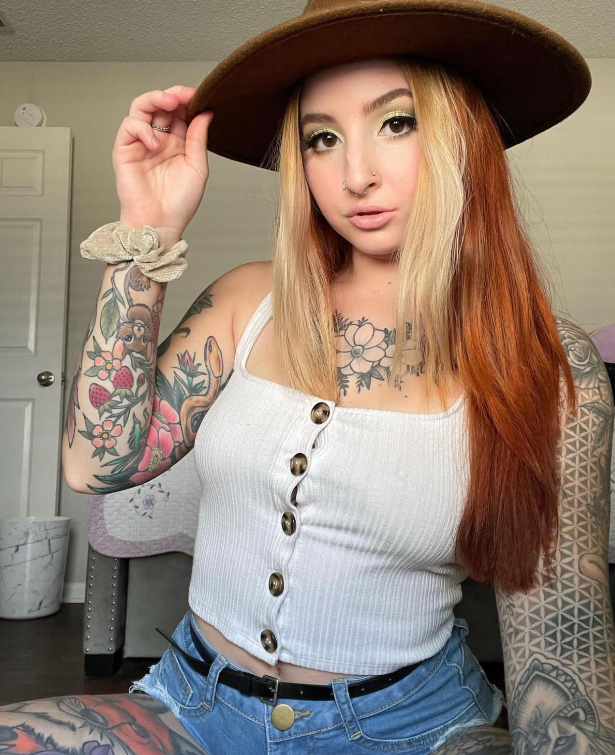 HOOKUP SEX AND SELL DRUGS🍑🍑🍑😘😘😘