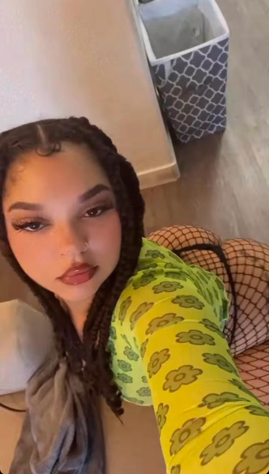 Bad Bitch 💦👅but you know I’m Classy😍🤤💯