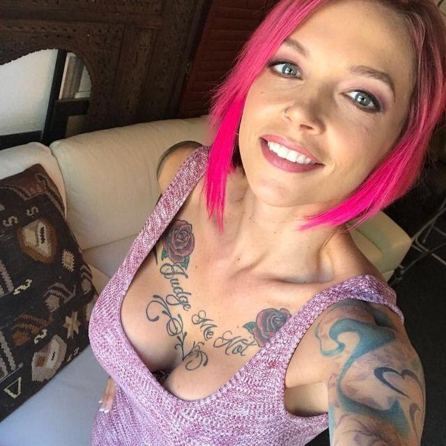 I’m ready to have that cock🍆🍑inside my wet💦pussy