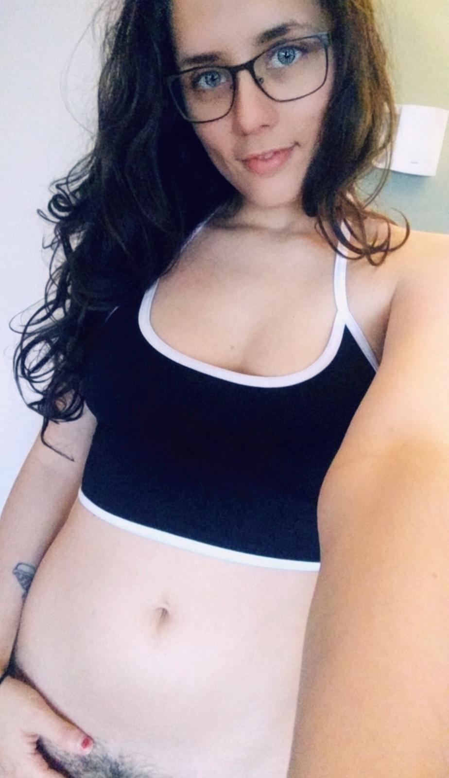 ADD ME ON SNAPCHAT: ( llomeri22 )Are you stressed and need Some hot reliever? Te