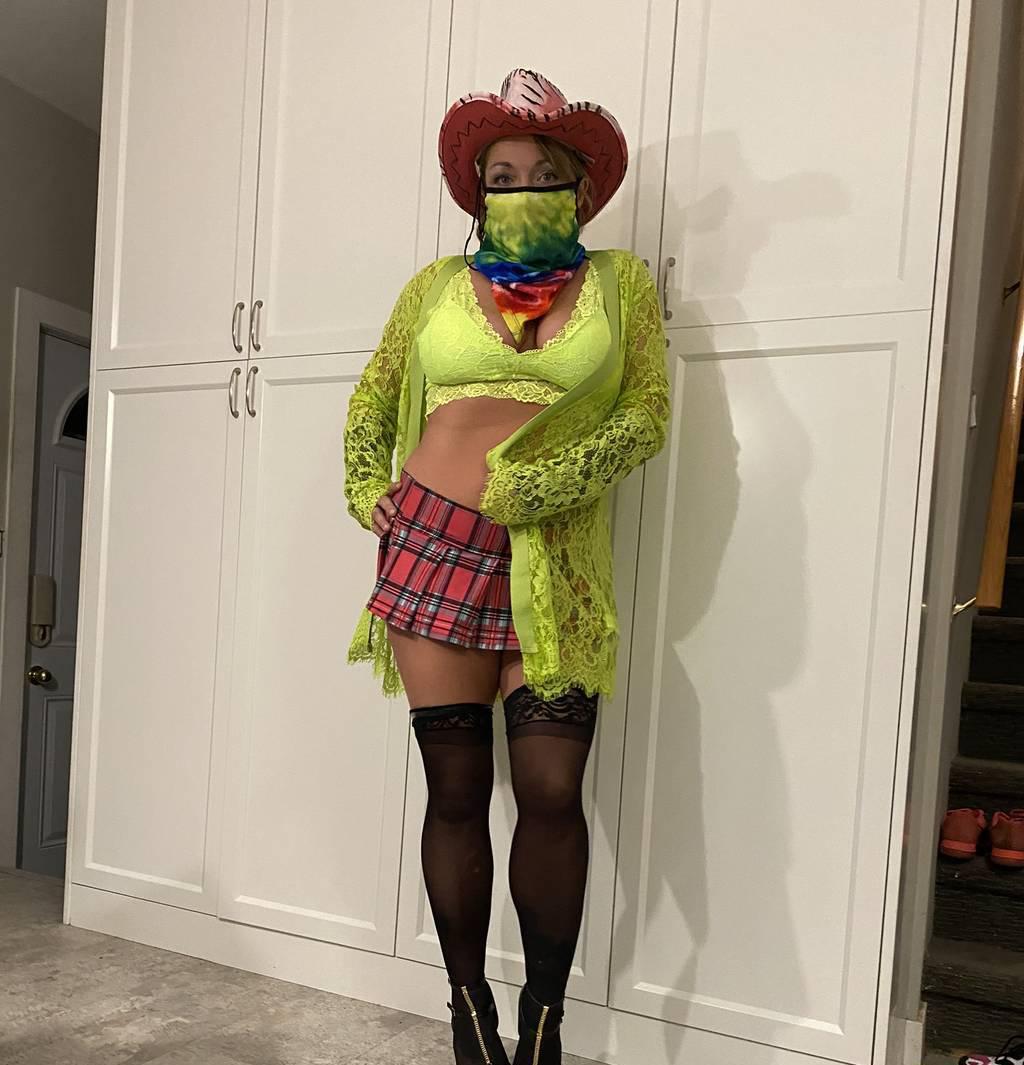SENSATIONAL SERENA, Winnipeg's Professional Companion