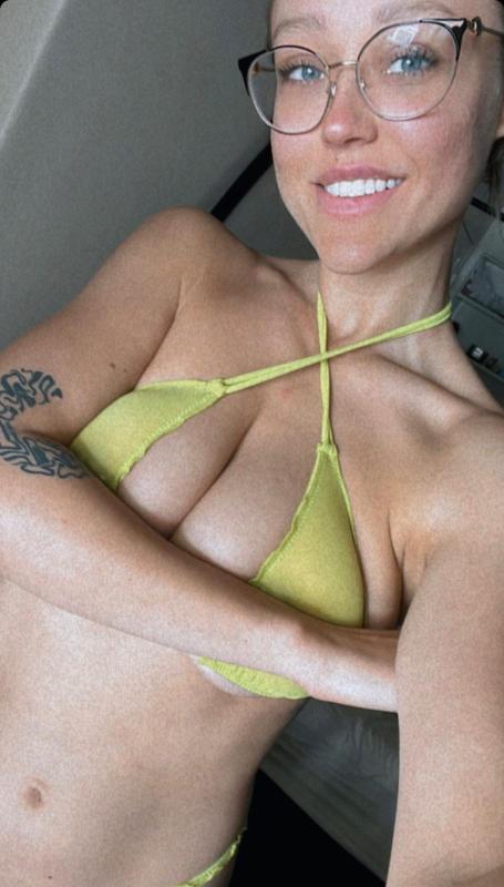 HMU if you dtf Raw sex‼️ SC:blisslee2pretty or My number: +13132282187