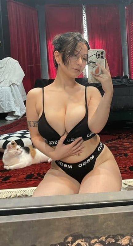 ESCORT BEST SERVICE:Text me on:: (518) 406-6082 , add me on snap:Tianakimberly01