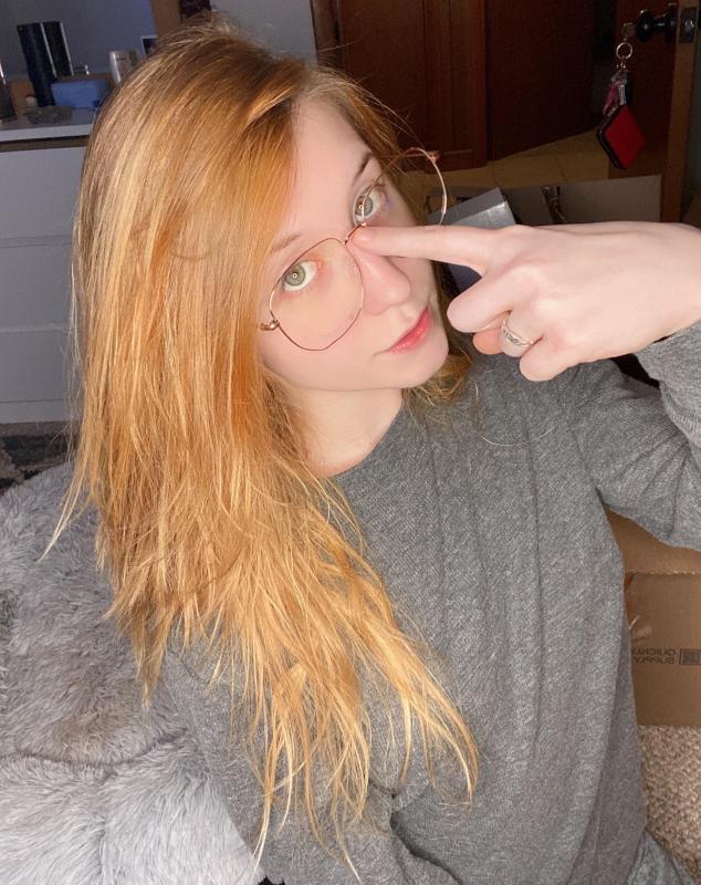 Sexy redhead 💯🍆🍑💋👅