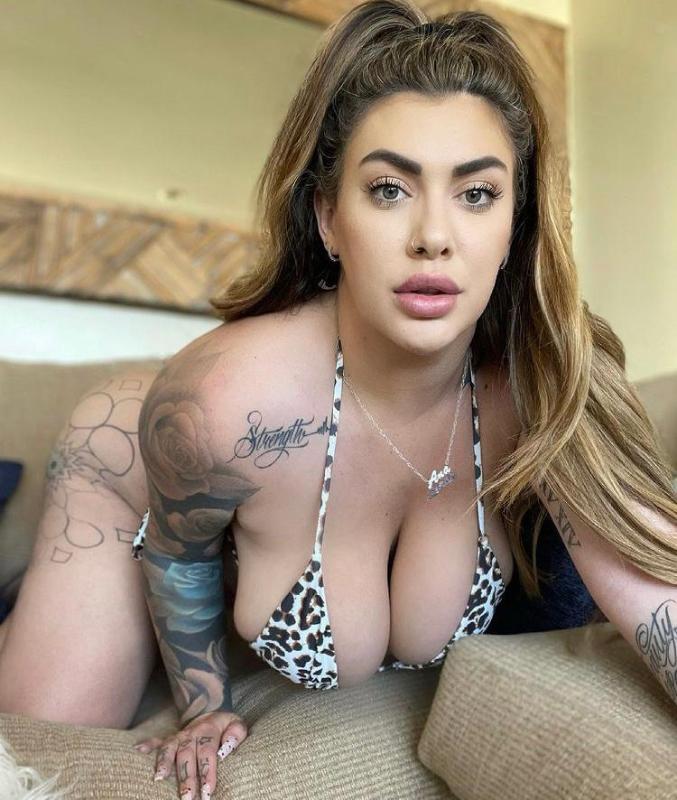 Hey babe 🍆 I’m available for Hookup👅🍑