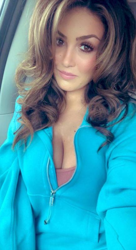 Hi, Are you alone and hard 🍆babyy😈🥵🔥, I’m available for hookup rn.