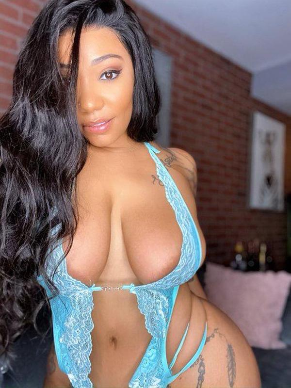 ESCORT AVAILABLE FOR SEX 🍑🥰