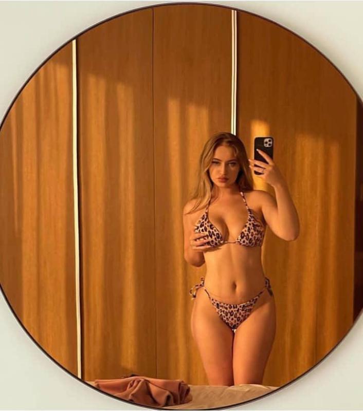Escort available for hook-up